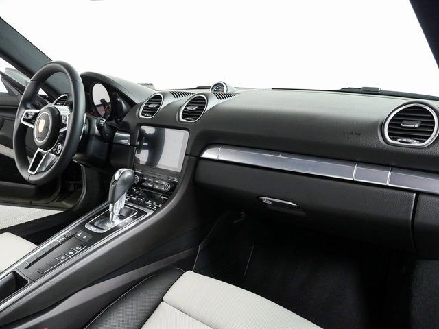 Certified 2024 Porsche 718 Cayman Style Edition image 21