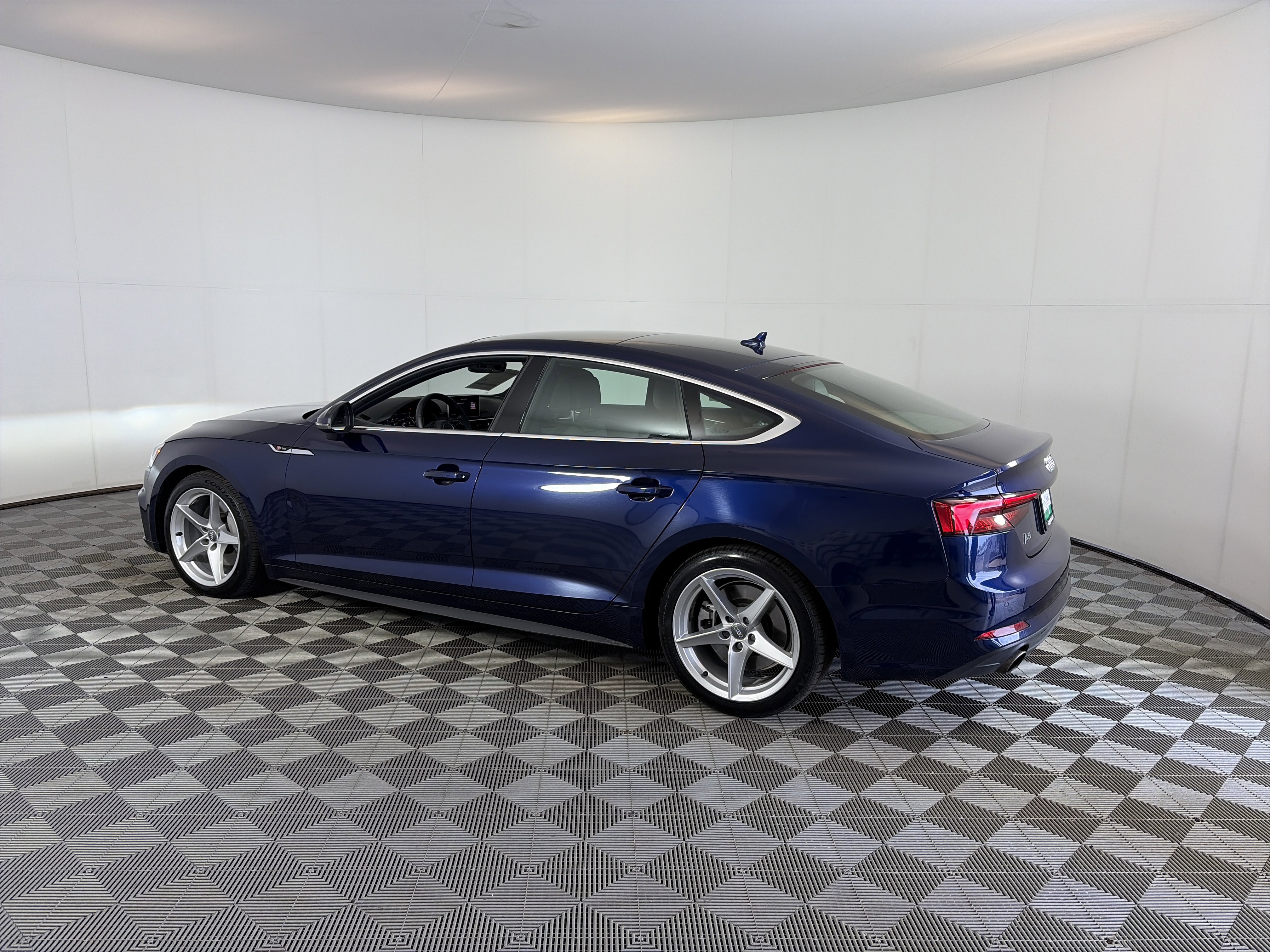 Used 2019 Audi A5 2.0T Premium Plus w/ Premium Plus AWD/4WD image 8