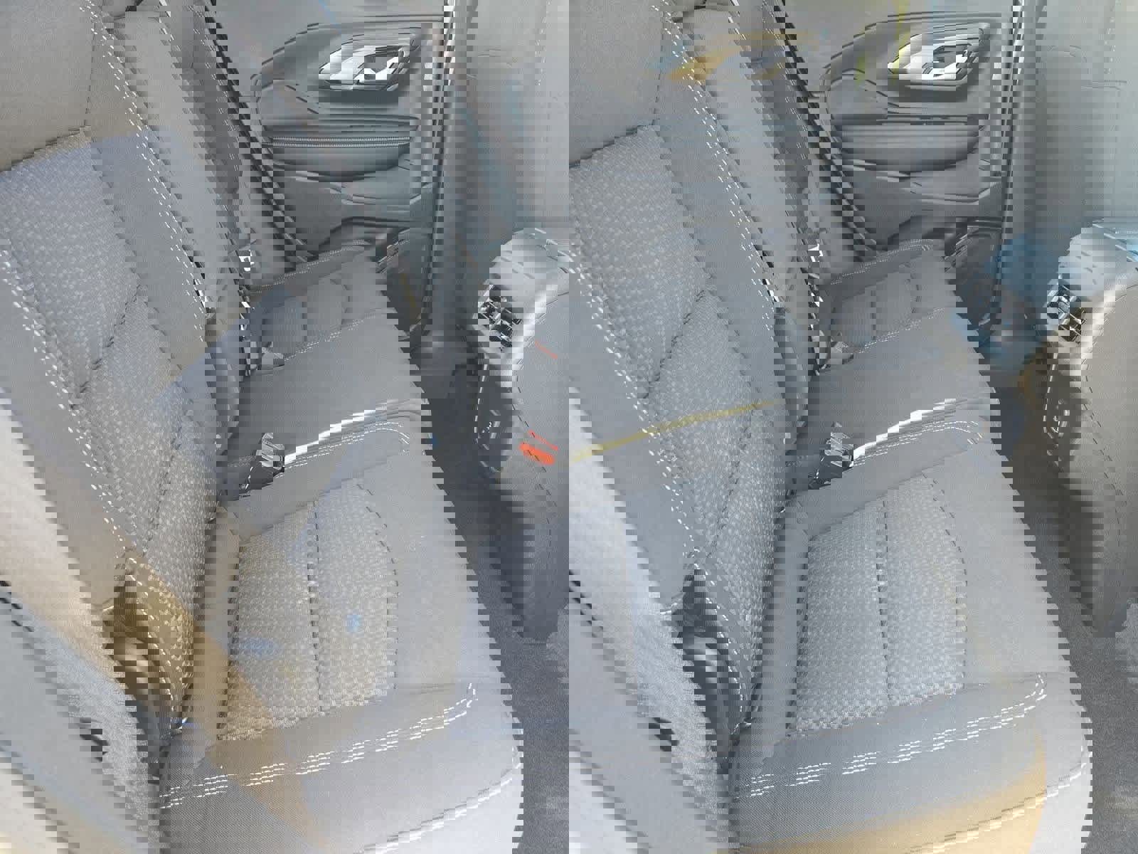 Used 2024 GMC Terrain SLE image 19