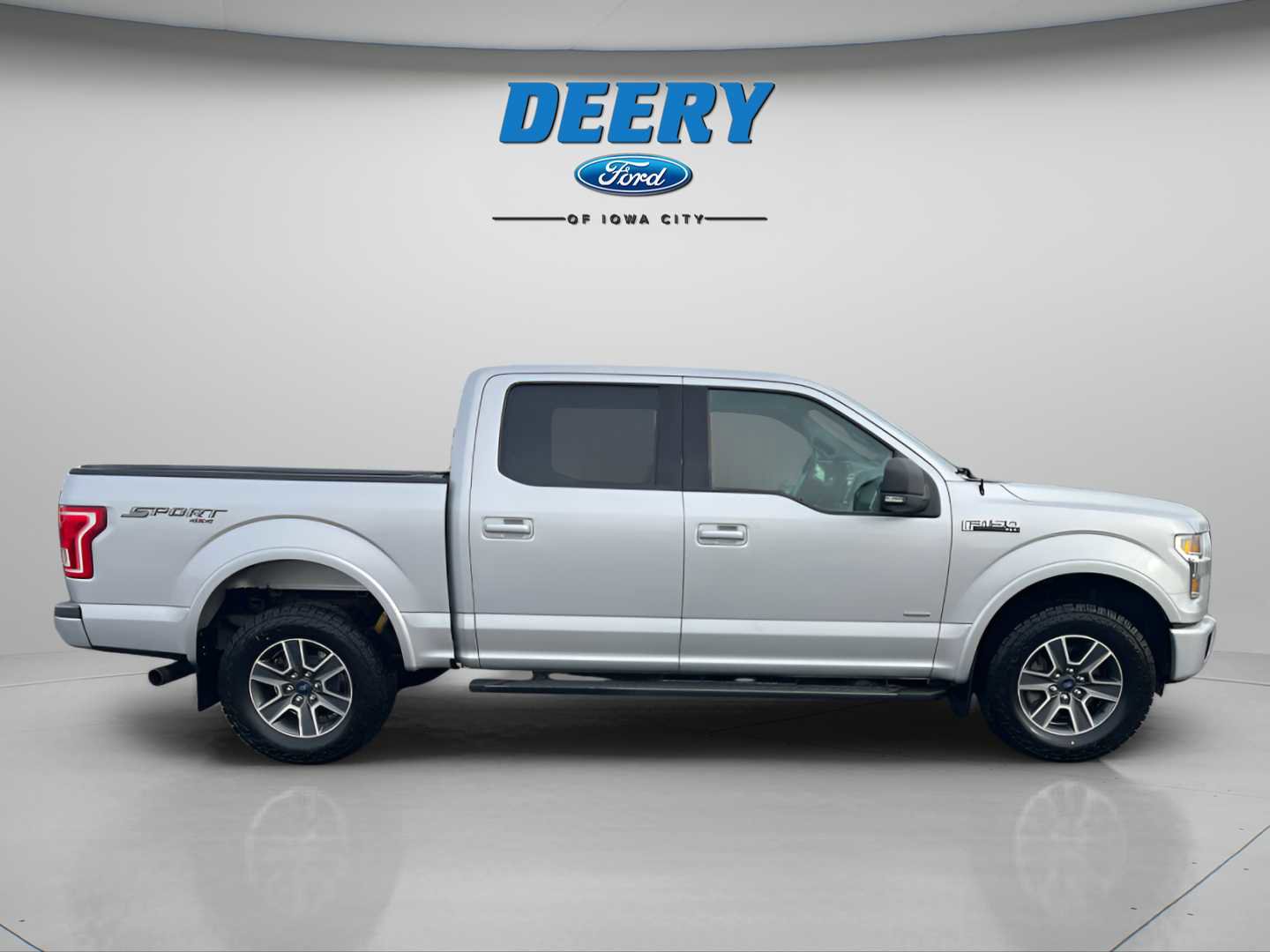 Used 2016 Ford F150 XLT w/ Equipment Group 302A Luxury image 2