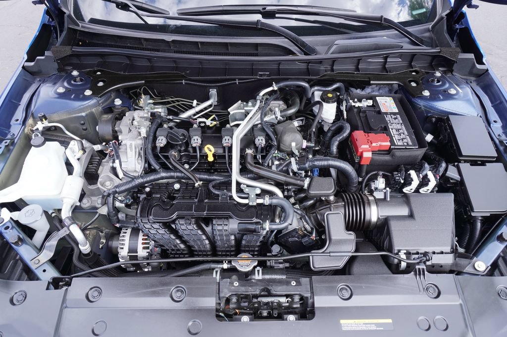 Certified 2025 Nissan Altima 2.5 SR AWD/4WD image 7