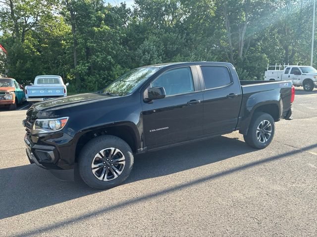 Used 2021 Chevrolet Colorado Z71 w/ Safety Package AWD/4WD image 2