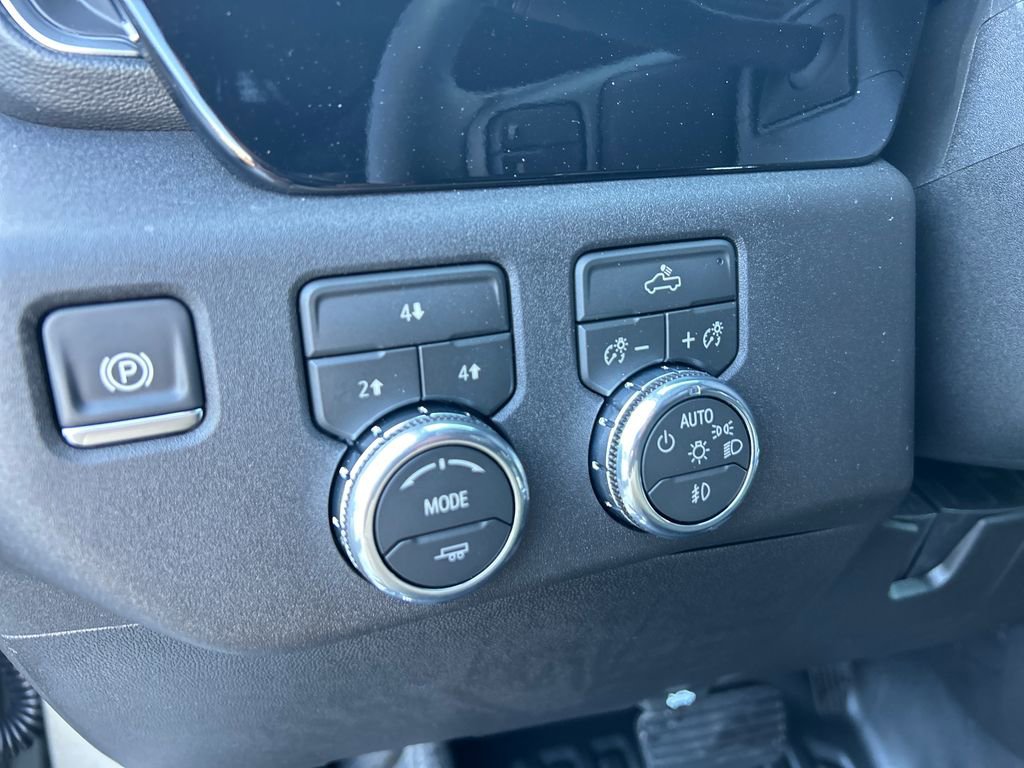 New 2026 GMC Sierra 3500 SLE w/ SLE Convenience Package image 16