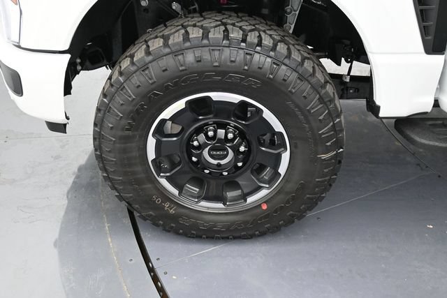 New 2026 Ford F350 Lariat w/ Tremor Off-Road Package AWD/4WD image 10