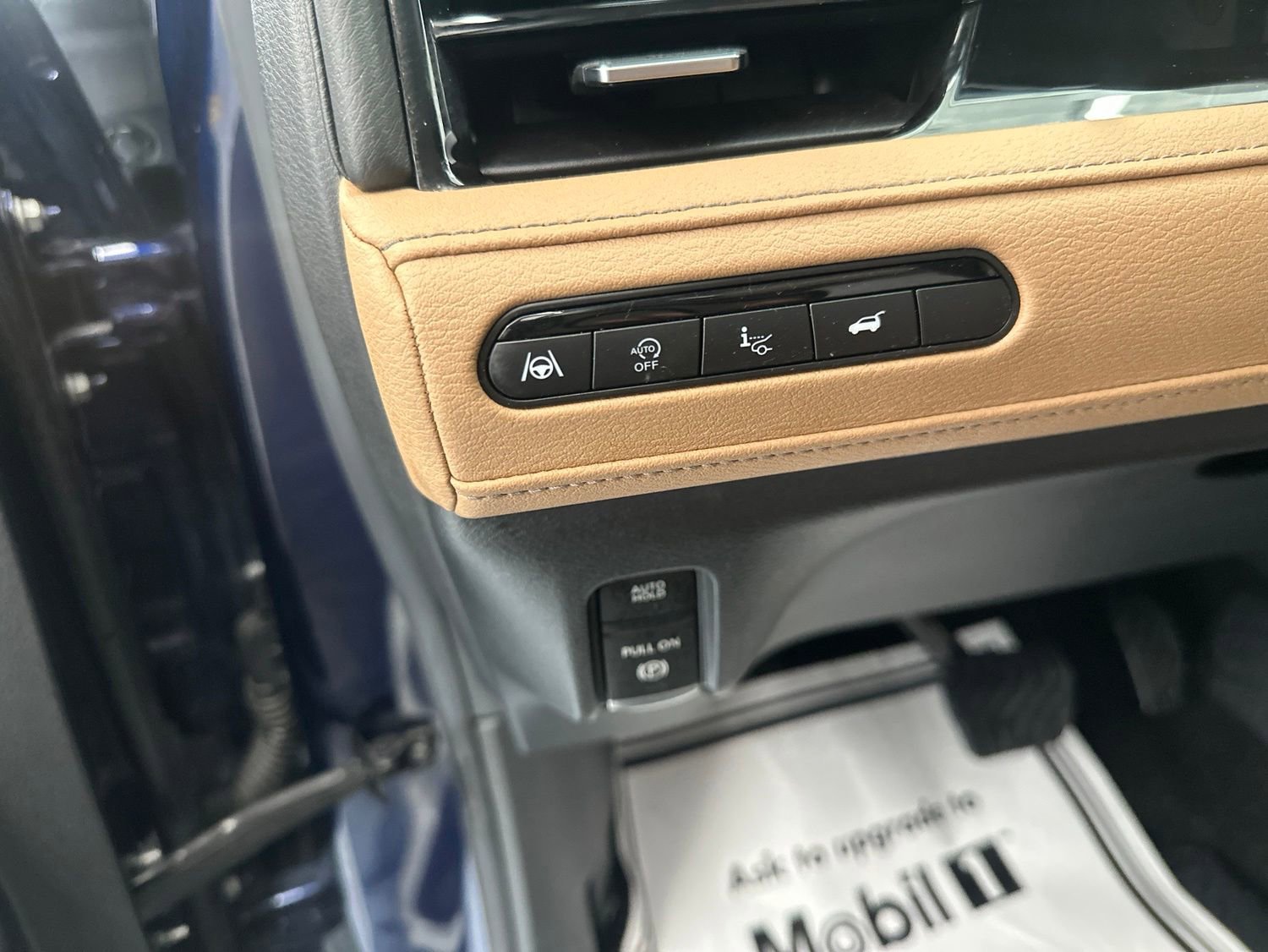 Used 2025 INFINITI QX80 Sensory AWD/4WD image 19
