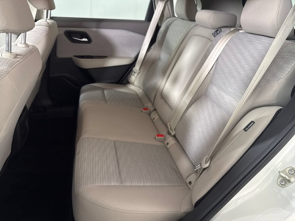 Used 2023 Nissan Rogue SV FWD image 13