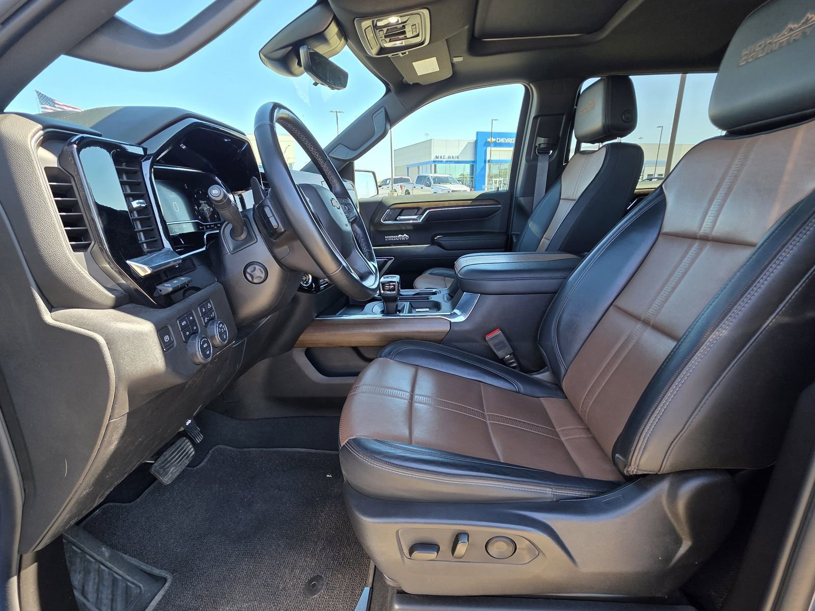 Used 2024 Chevrolet Silverado 1500 High Country w/ Technology Package image 19