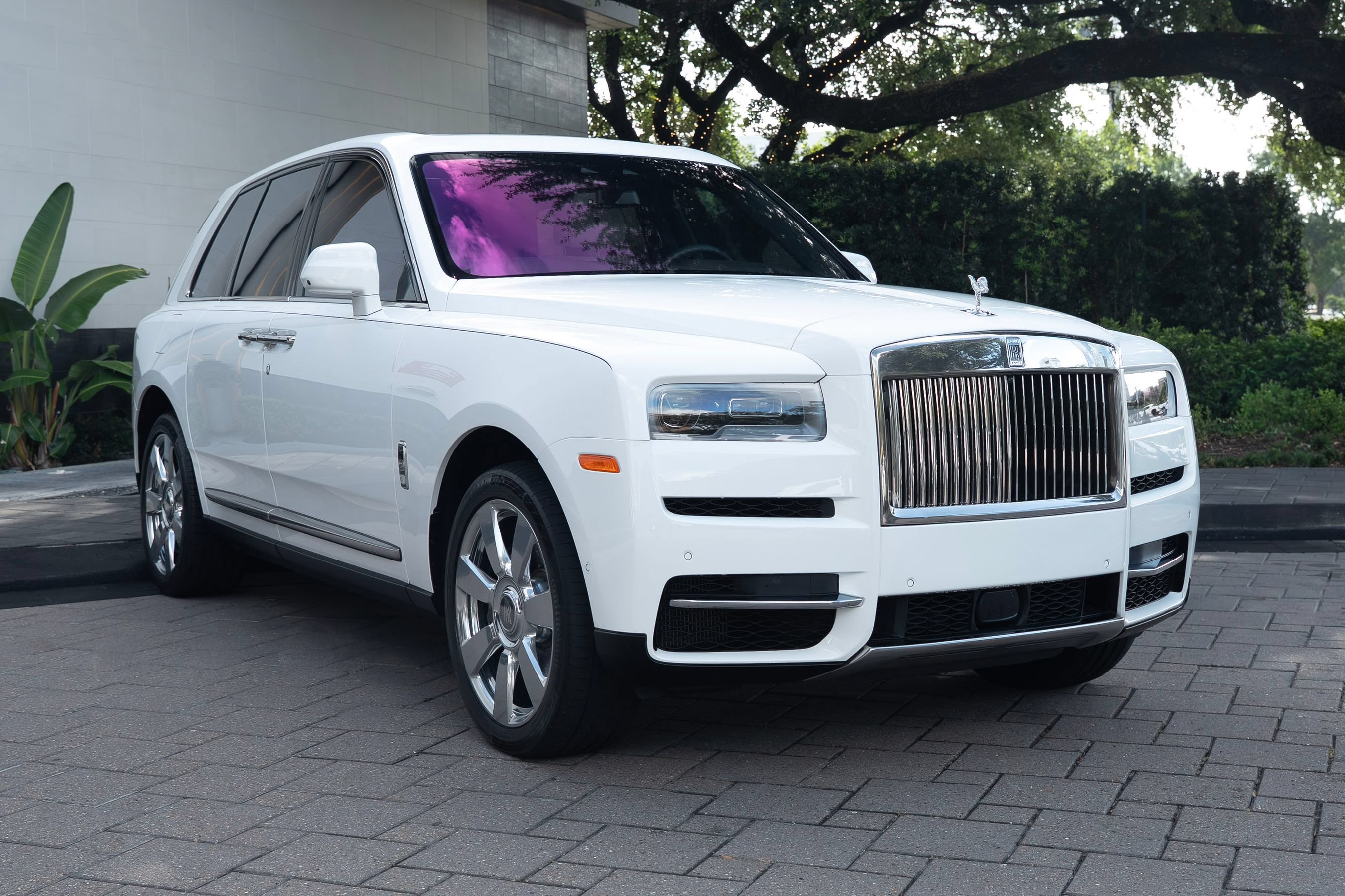 Used 2024 Rolls-Royce Cullinan AWD/4WD image 13
