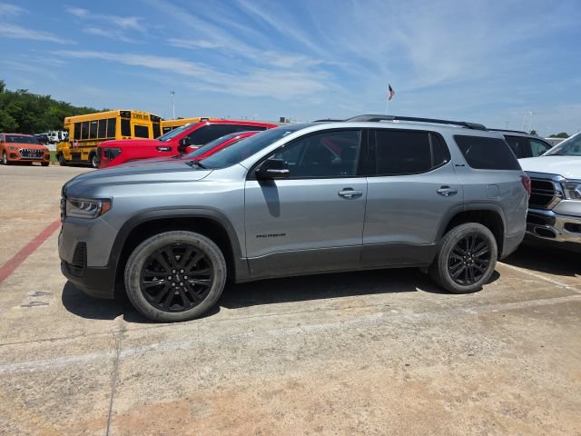 Used 2023 GMC Acadia SLE w/ Driver Convenience Package FWD image 2