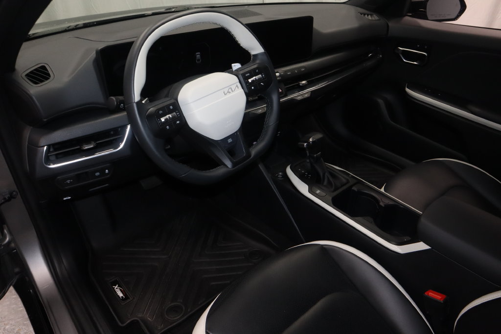 Used 2025 Kia K4 GT-Line w/ GT-Line Premium Package FWD image 19