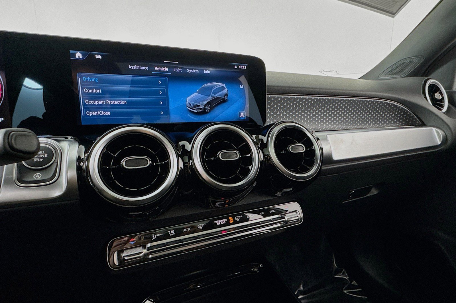 New 2026 Mercedes-Benz GLB 250 image 19