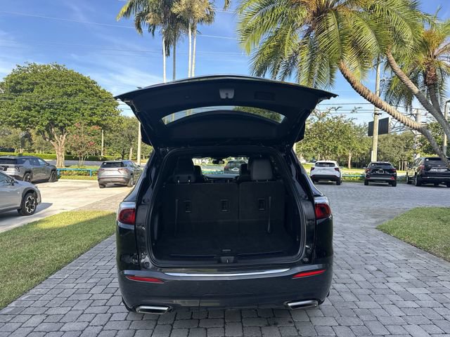 Used 2023 Buick Enclave Essence FWD image 28
