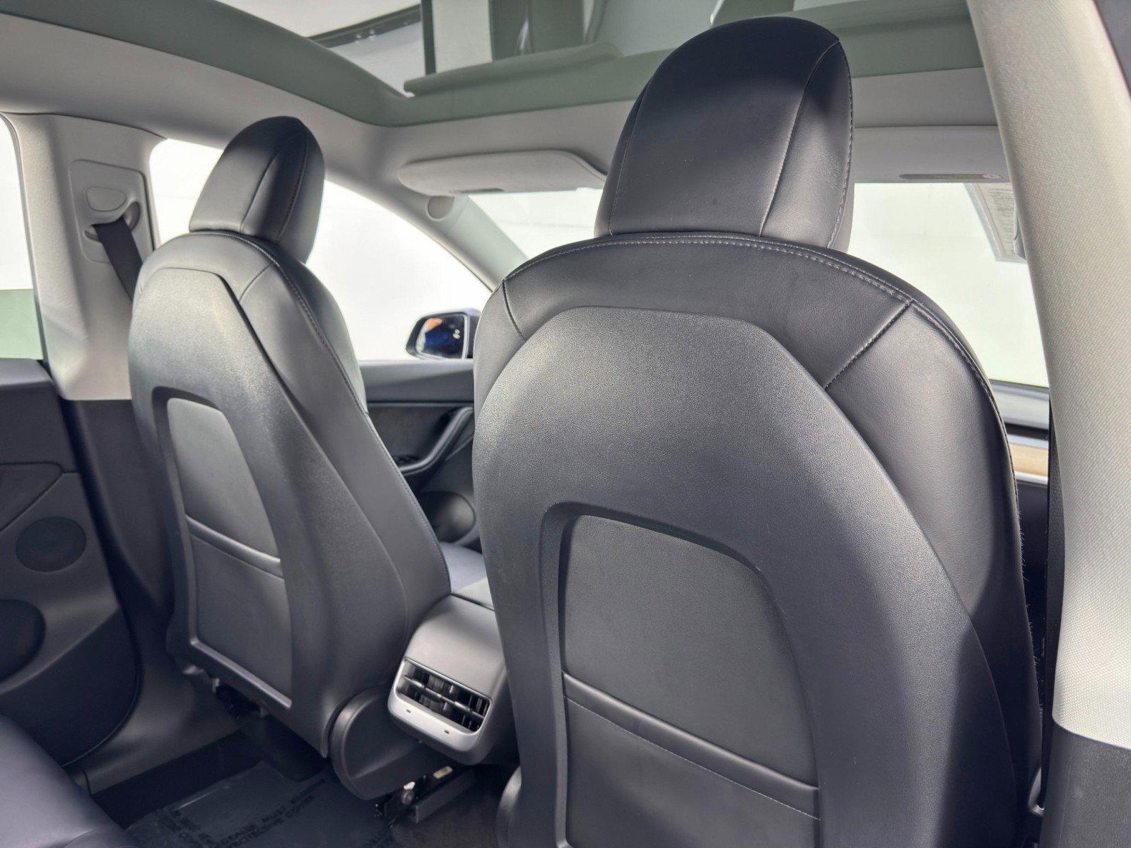 Used 2021 Tesla Model Y Long Range image 36