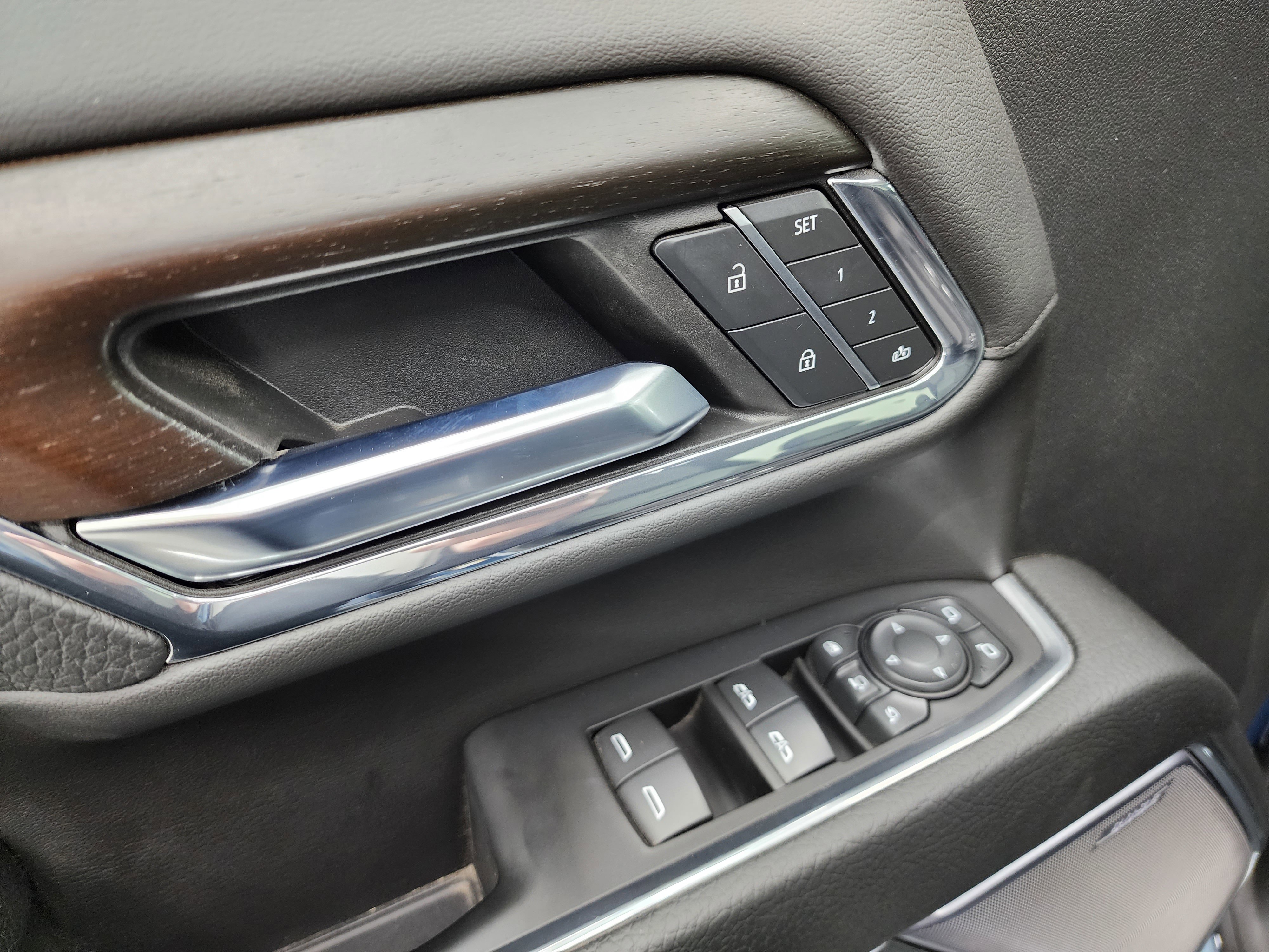 Used 2024 GMC Sierra 2500 Denali w/ Denali Reserve Package image 45