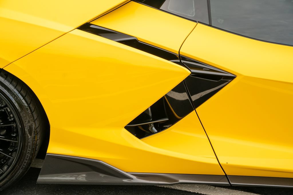 Used 2024 Lamborghini Revuelto AWD/4WD image 13