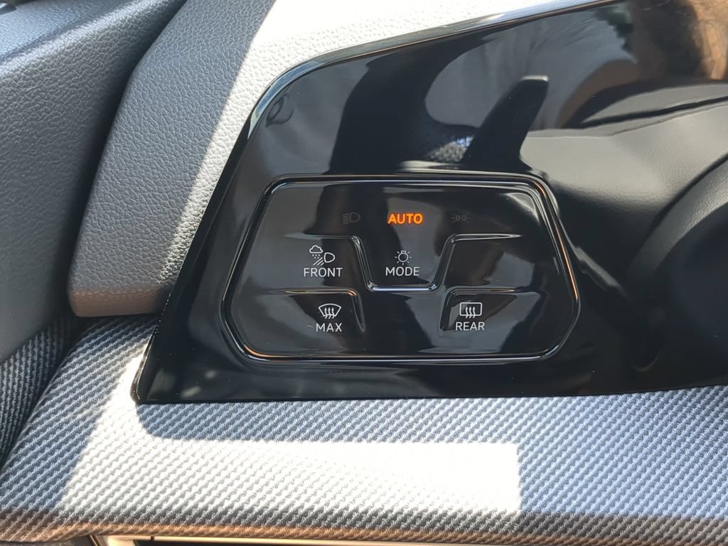 Certified 2026 Volkswagen Golf AWD/4WD image 27
