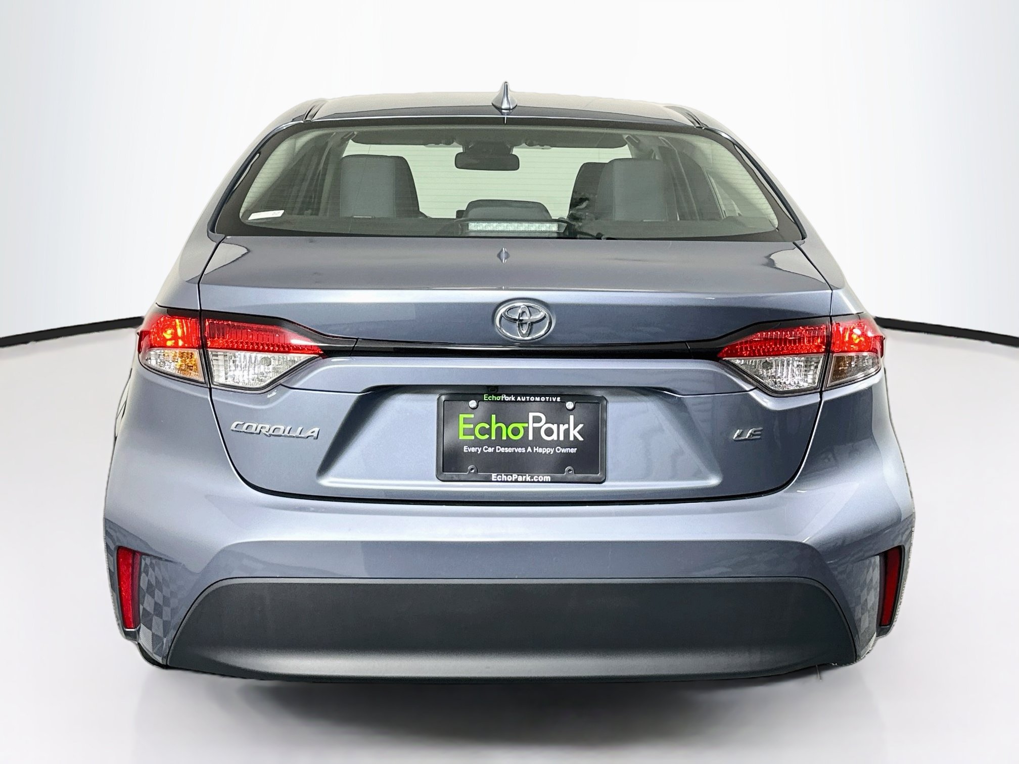 Used 2025 Toyota Corolla LE FWD image 7