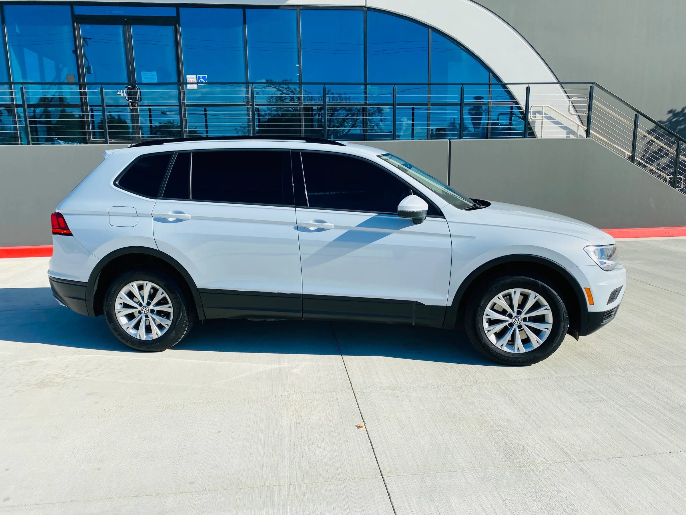 Used 2019 Volkswagen Tiguan S image 12