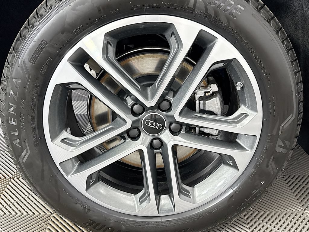 Used 2025 Audi Q5 Premium Plus w/ Premium Plus AWD/4WD image 33