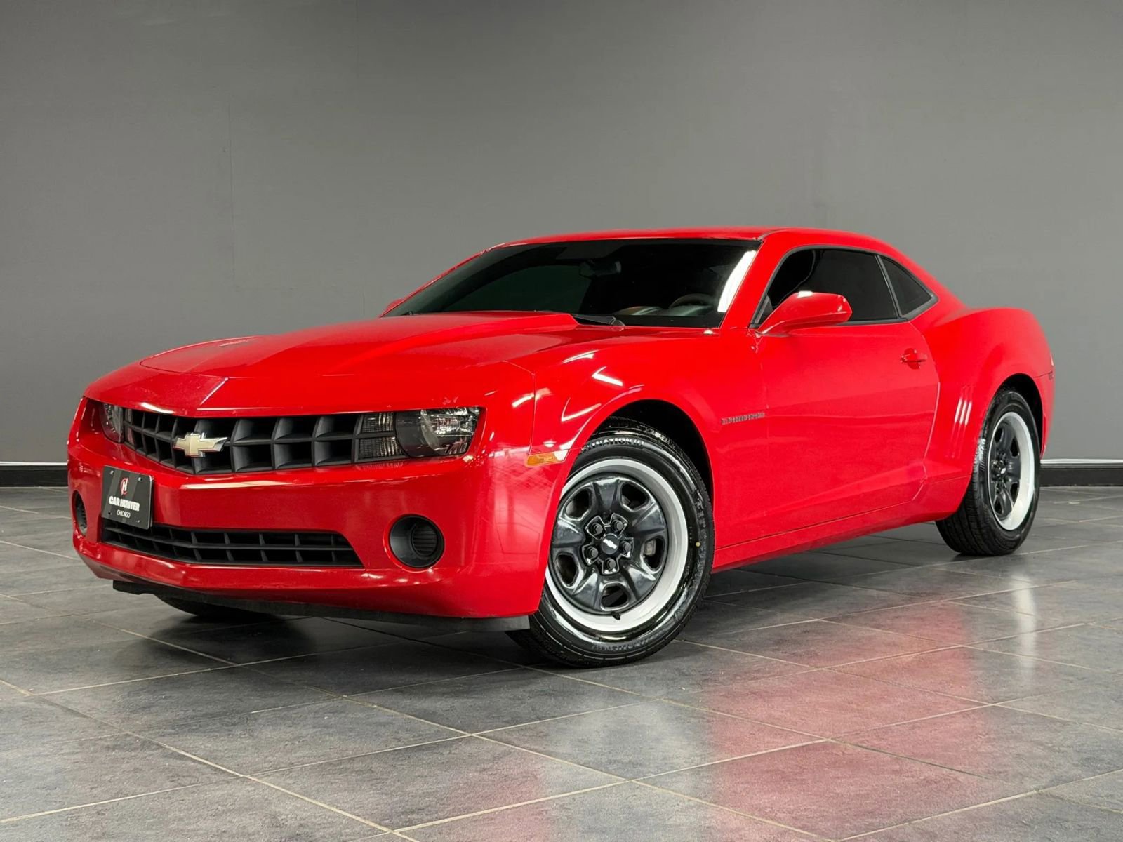 Used 2010 Chevrolet Camaro LS RWD image 1