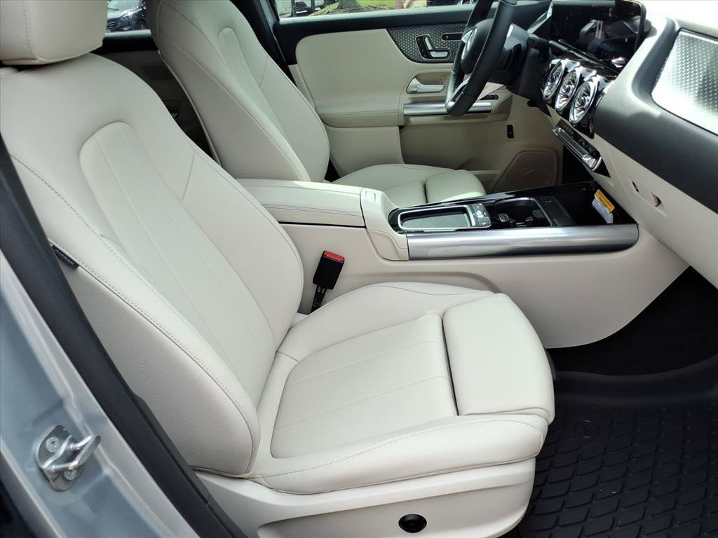 Used 2026 Mercedes-Benz GLA 250 4MATIC image 24