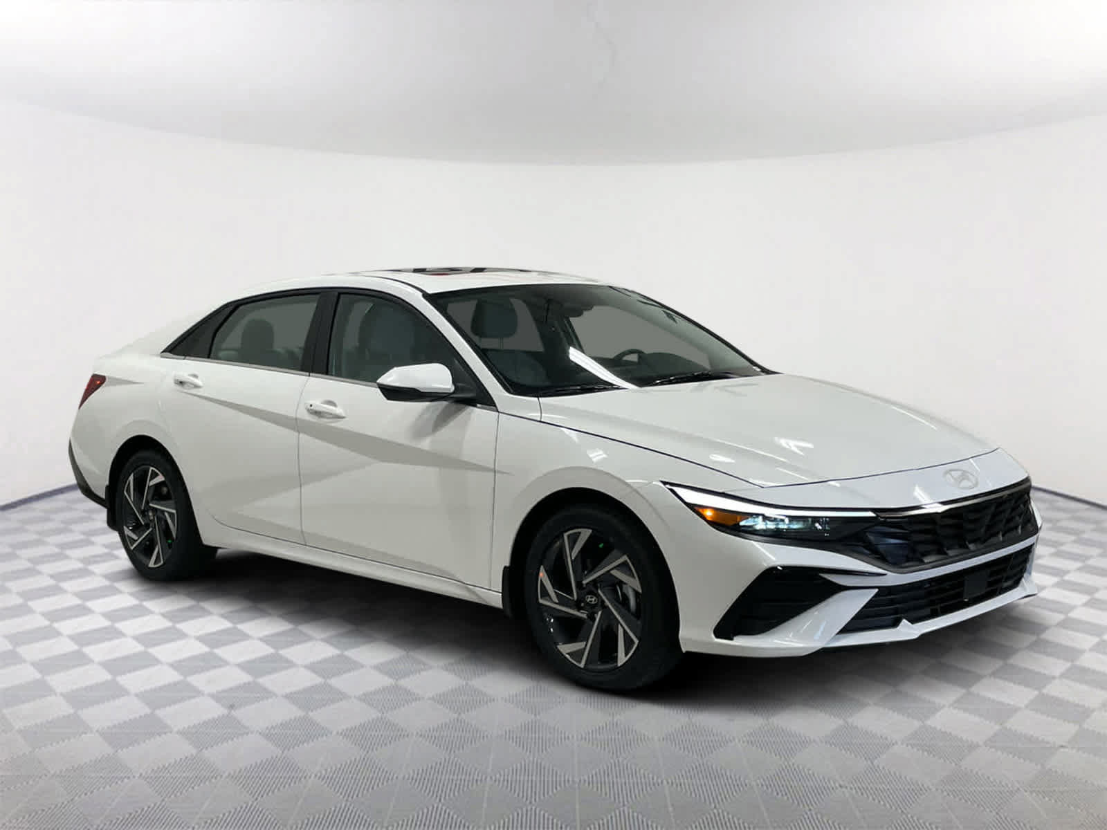 New 2026 Hyundai Elantra Limited FWD image 11
