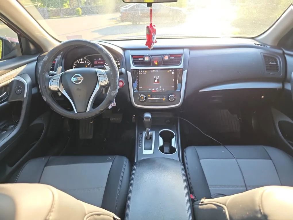 Used 2016 Nissan Altima 2.5 SR image 10