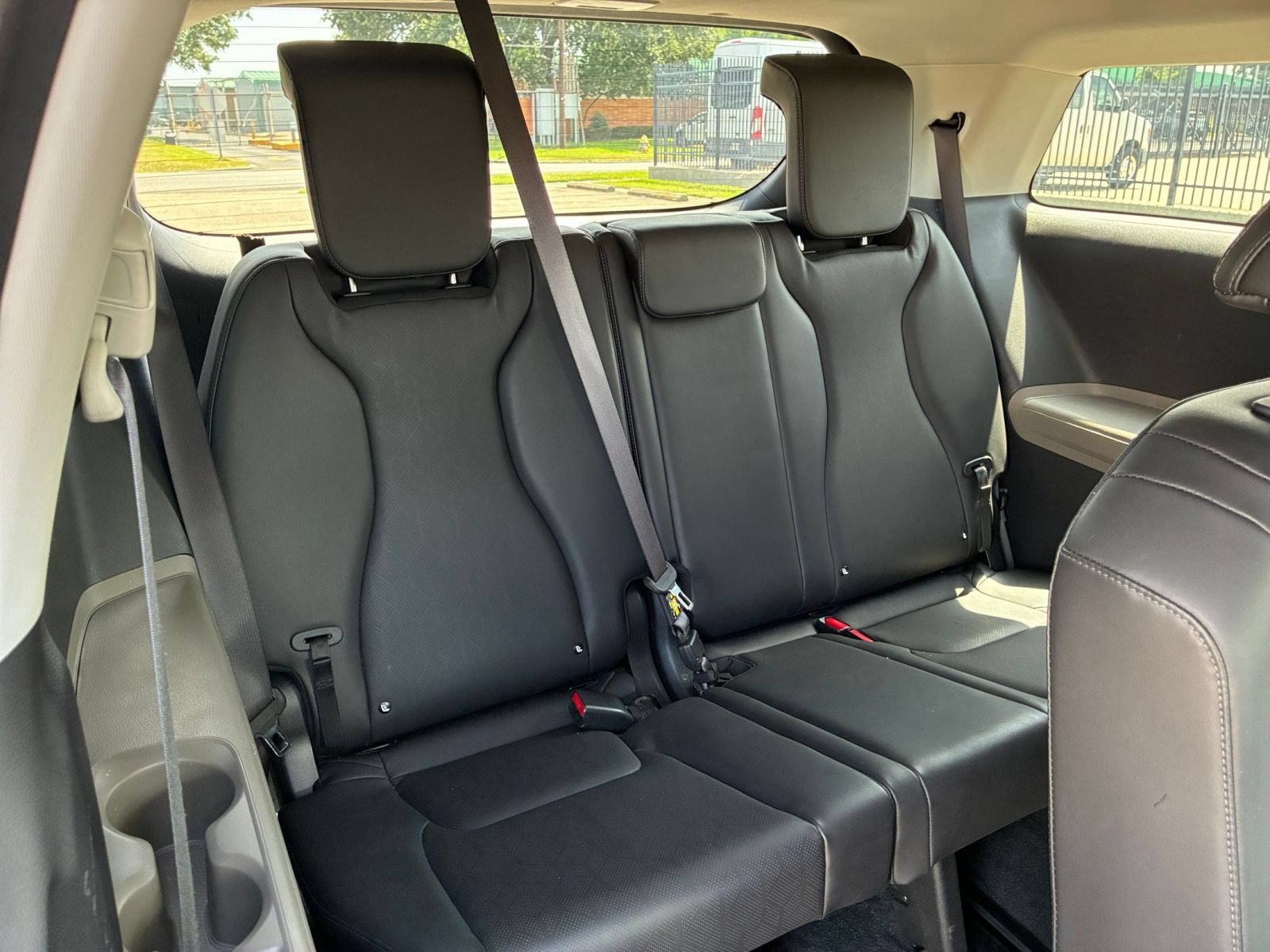Used 2026 Kia Carnival FWD image 26