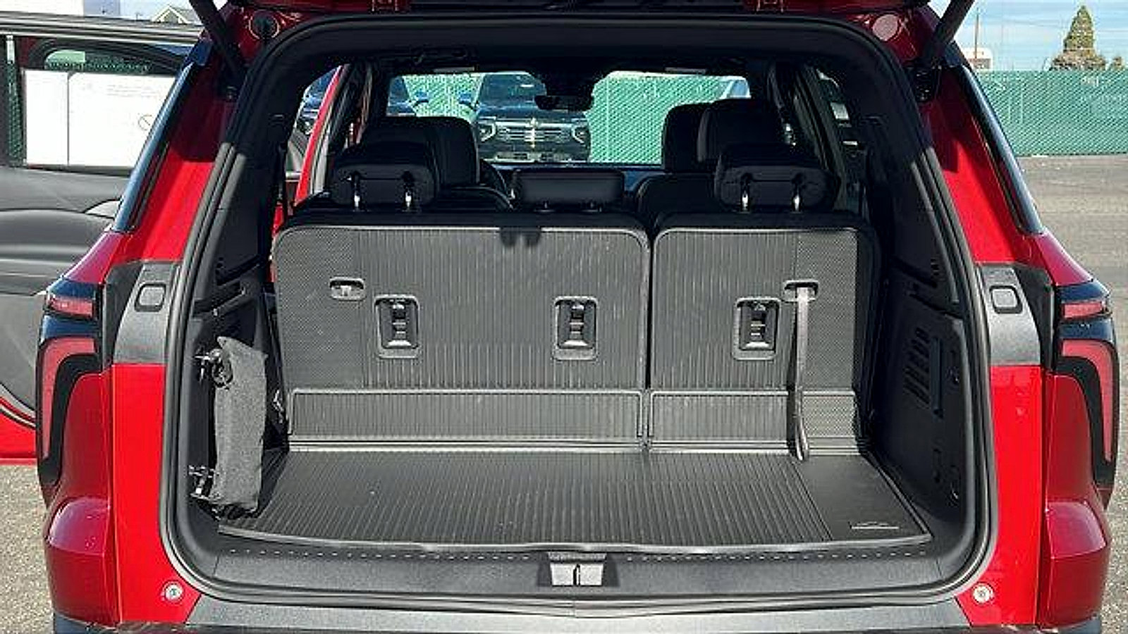 New 2026 Chevrolet Traverse Z71 w/ Enhanced Driving Package image 11