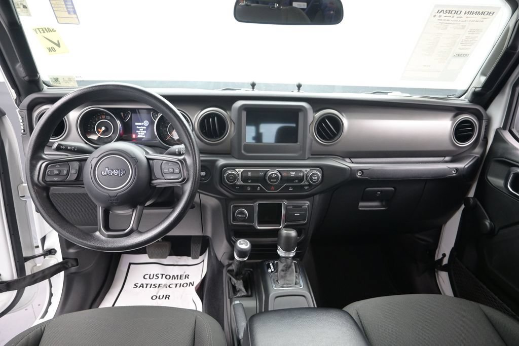 Used 2023 Jeep Gladiator Sport AWD/4WD image 16