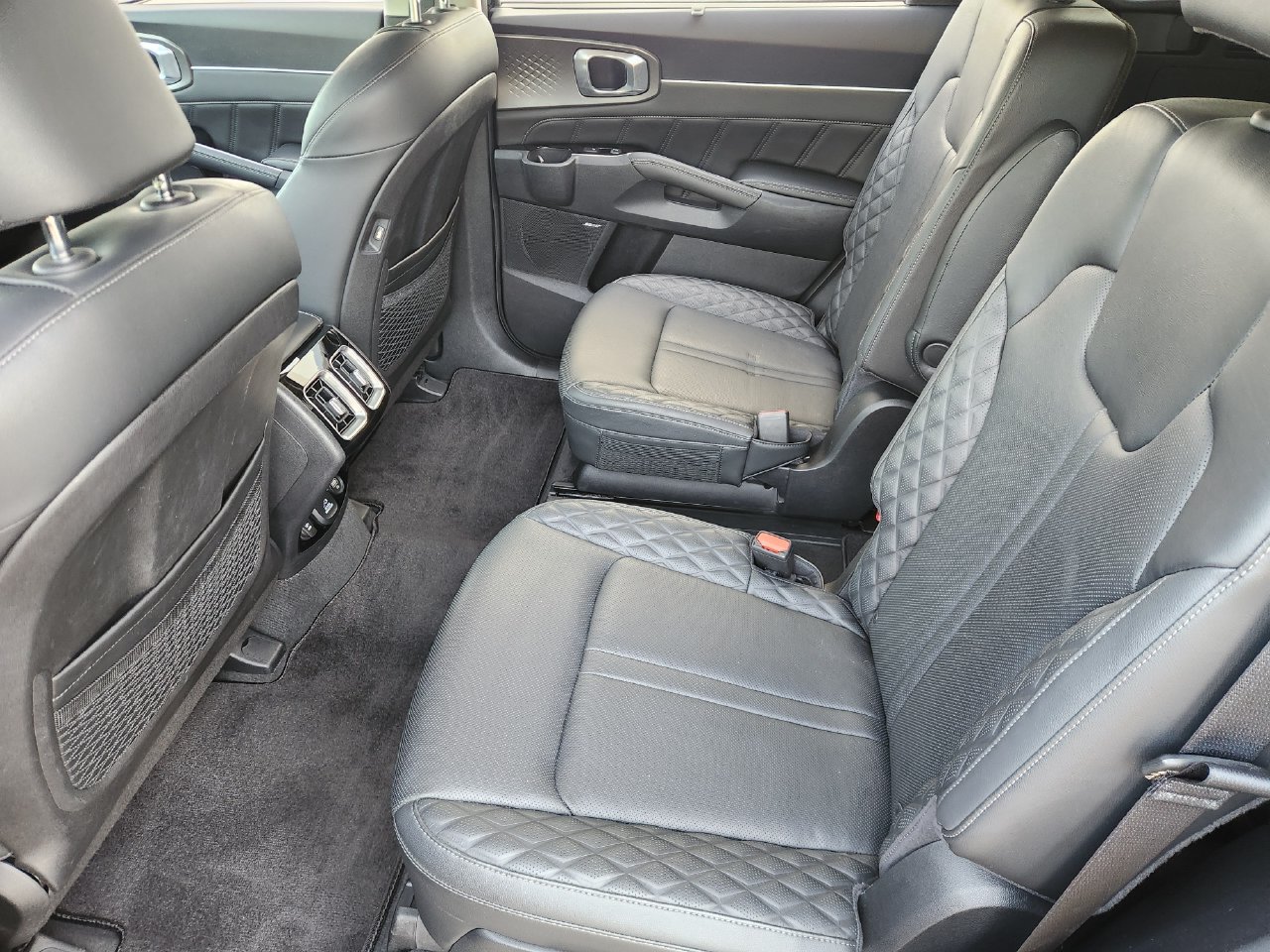 Used 2023 Kia Sorento SX AWD/4WD image 30