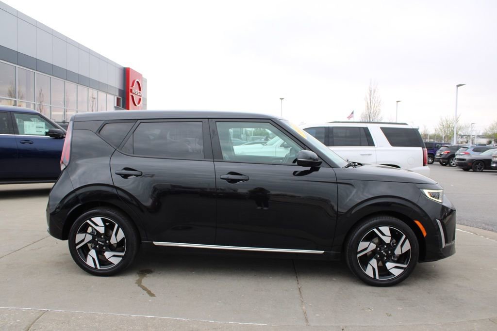 Used 2023 Kia Soul GT-Line w/ GT-Line Technology Package image 6