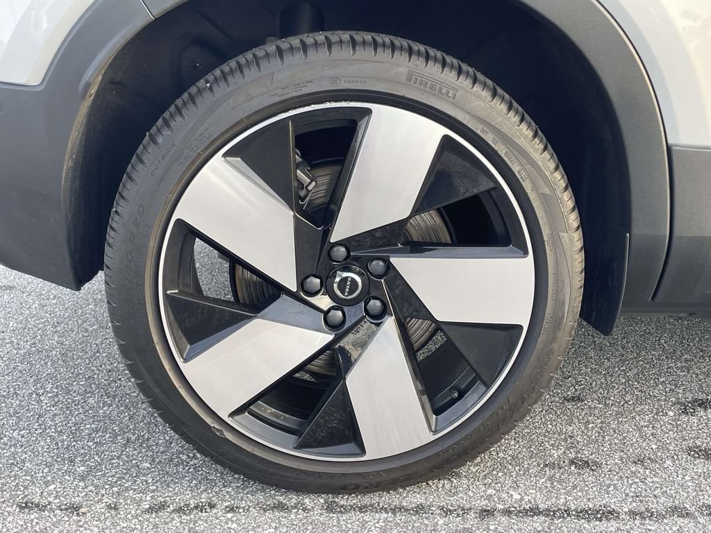 Used 2023 Volvo XC40 Recharge Ultimate w/ Protection Package Premier AWD/4WD image 31