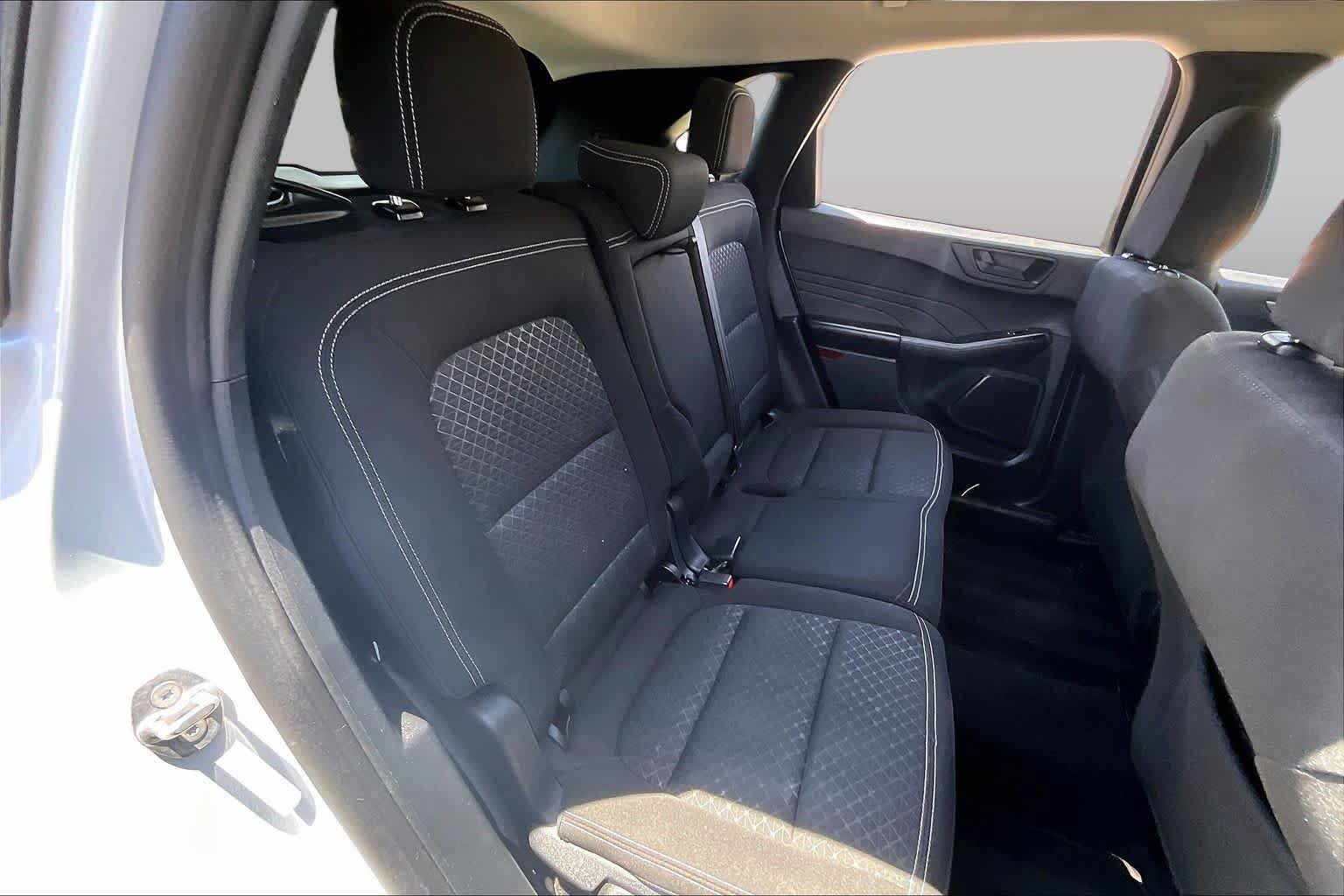 Certified 2025 Ford Escape Active FWD image 19
