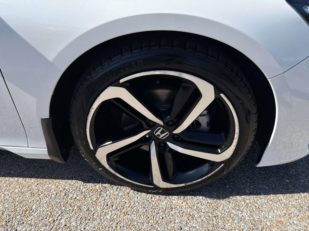 Used 2020 Honda Accord Sport image 9