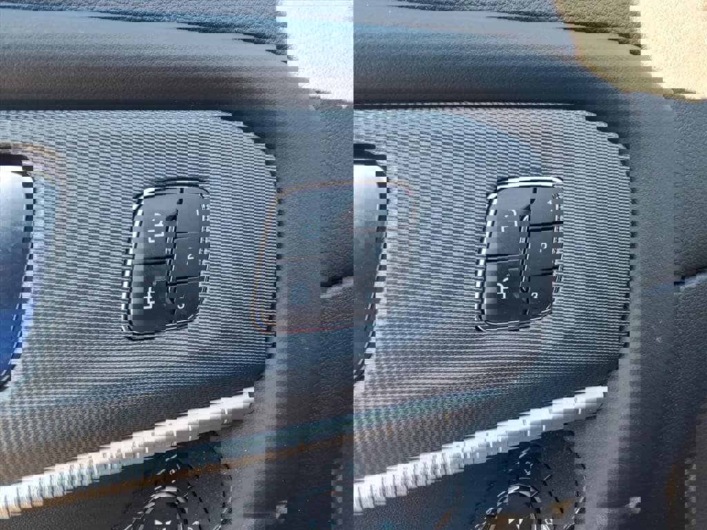 Used 2025 Ford Explorer ST-Line w/ Premium Package image 10