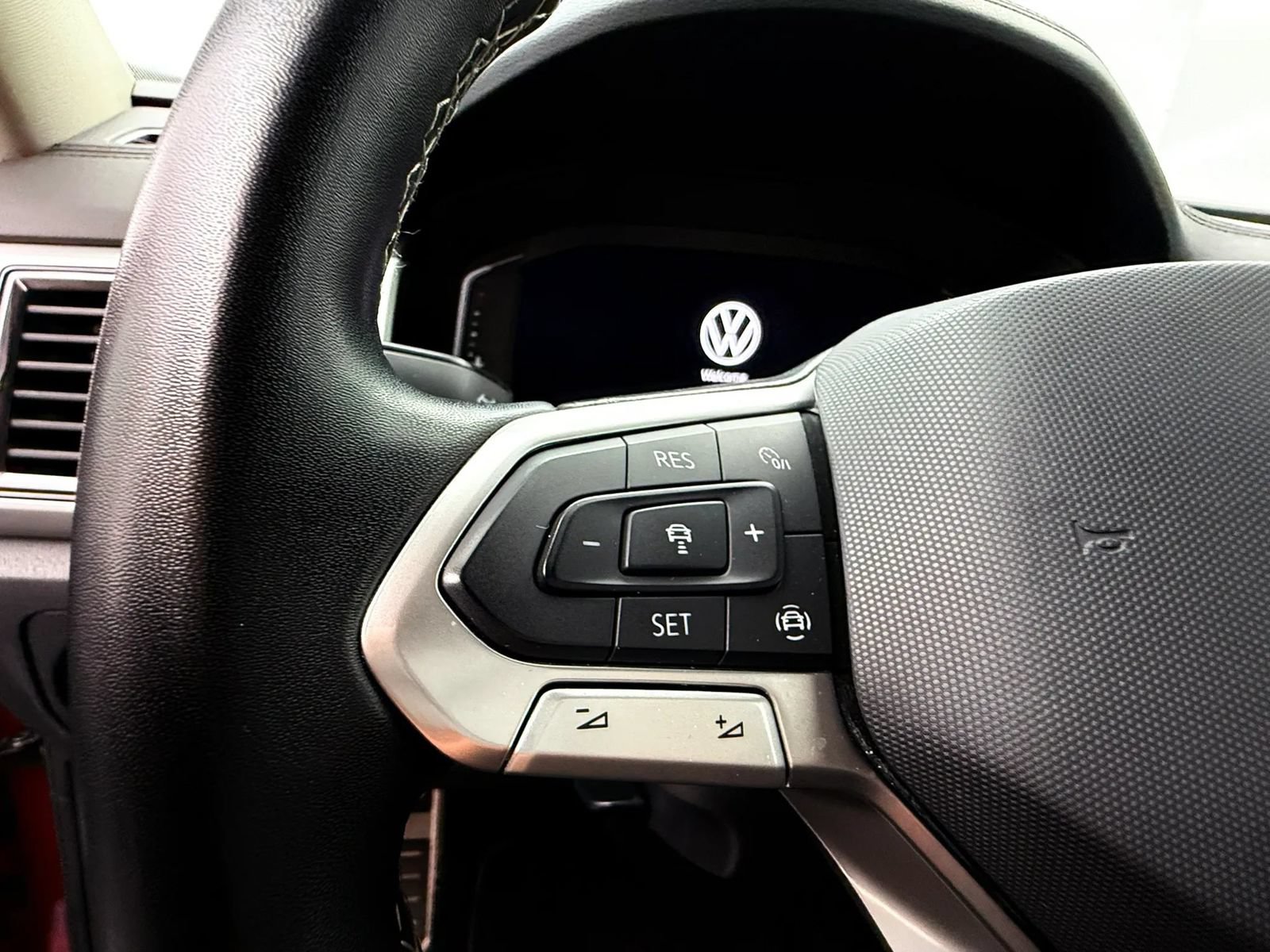 Used 2022 Volkswagen Atlas SE AWD/4WD image 41