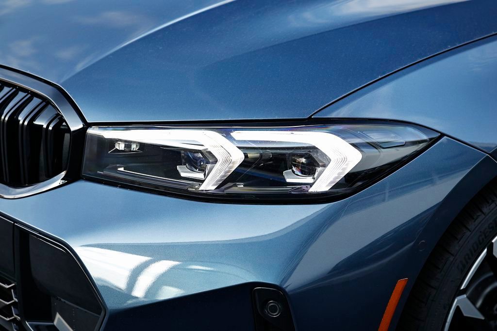 New 2026 BMW 330i Sedan w/ M Sport Package image 12