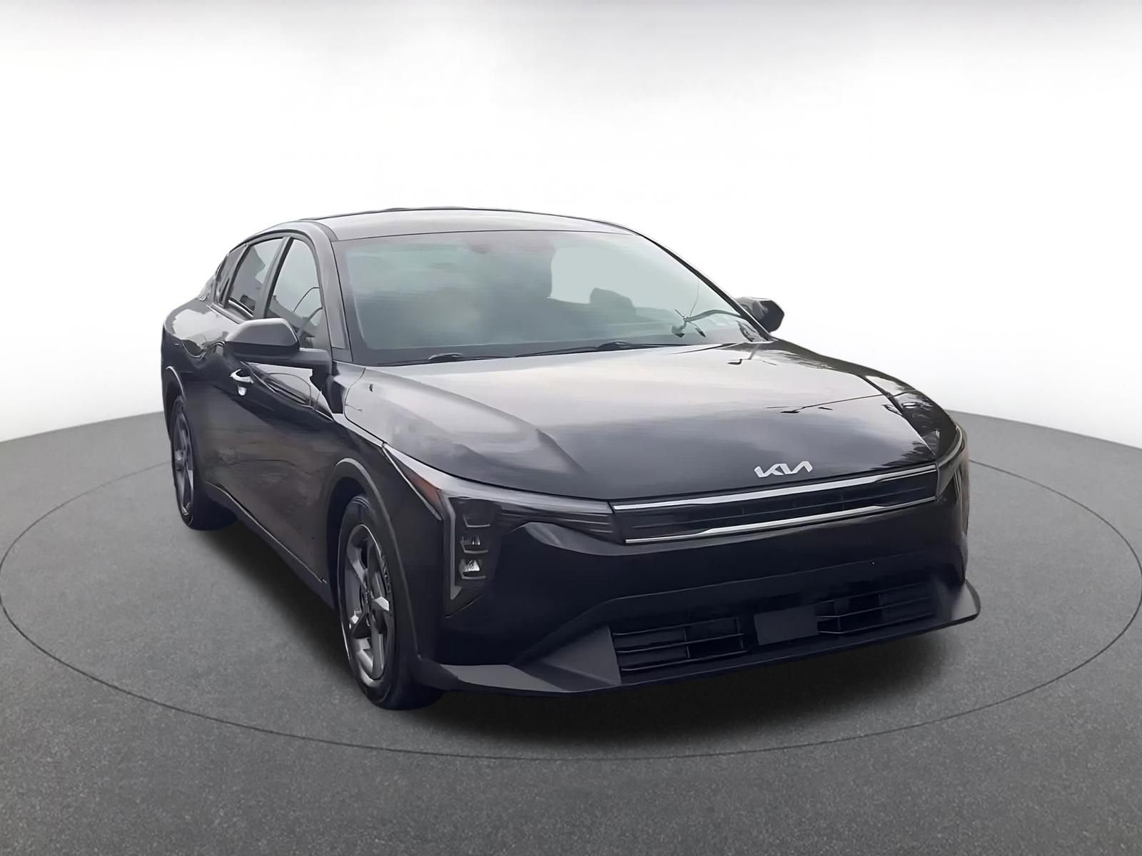 Used 2025 Kia K4 FWD image 3