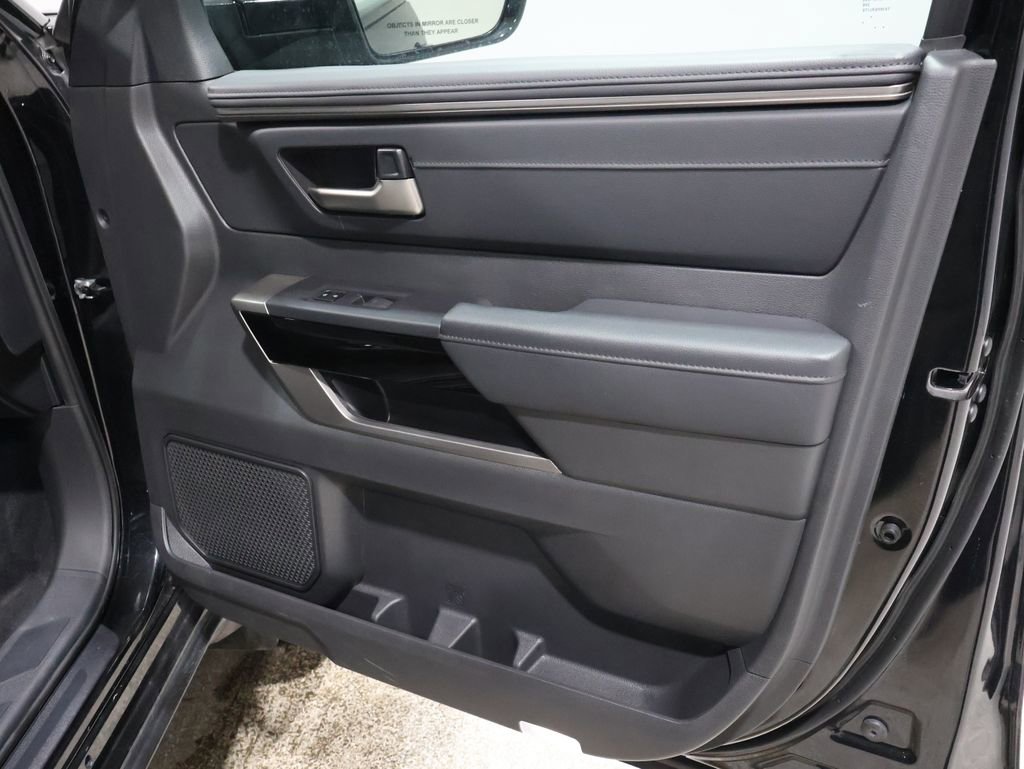 Used 2024 Toyota Tundra Limited image 24