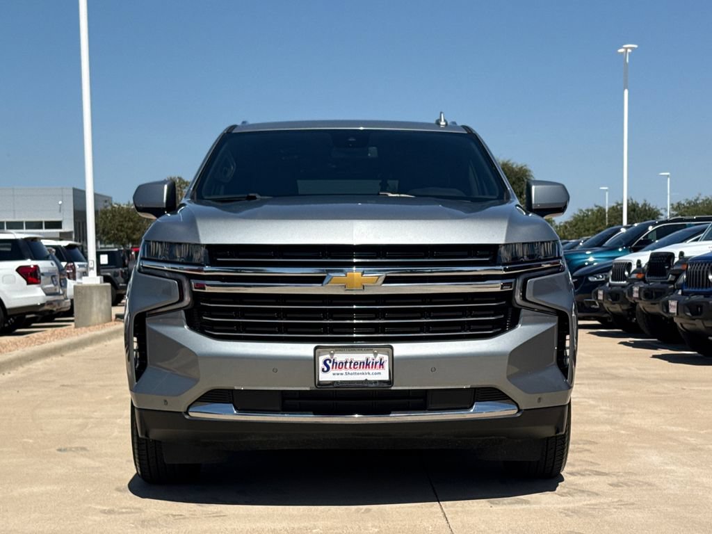 Used 2024 Chevrolet Tahoe LT RWD image 2