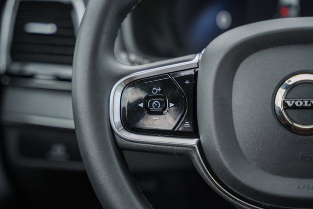 Used 2023 Volvo XC90 B6 Ultimate w/ Lounge Package image 29