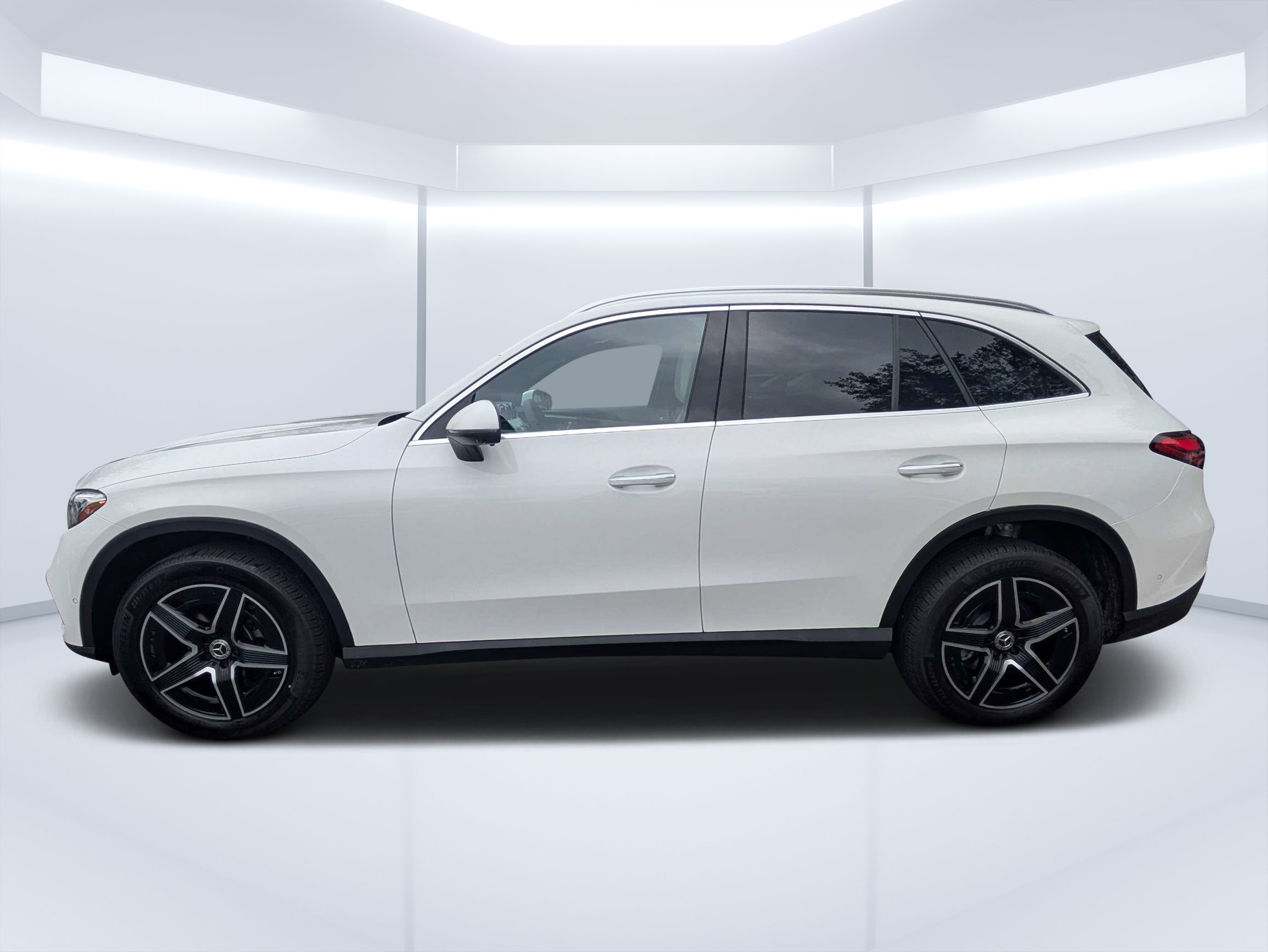 New 2027 Mercedes-Benz GLC 300 image 6