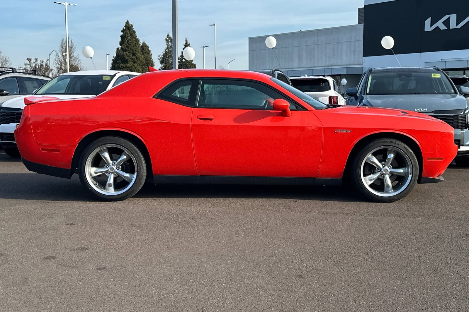 Used 2018 Dodge Challenger SXT Plus image 3