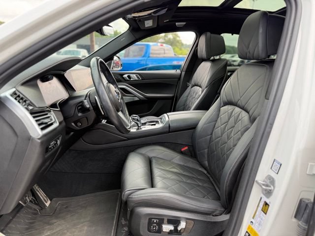 Used 2023 BMW X6 M50i w/ Executive Package AWD/4WD image 14