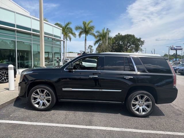 Used 2017 Cadillac Escalade Premium Luxury AWD/4WD image 17