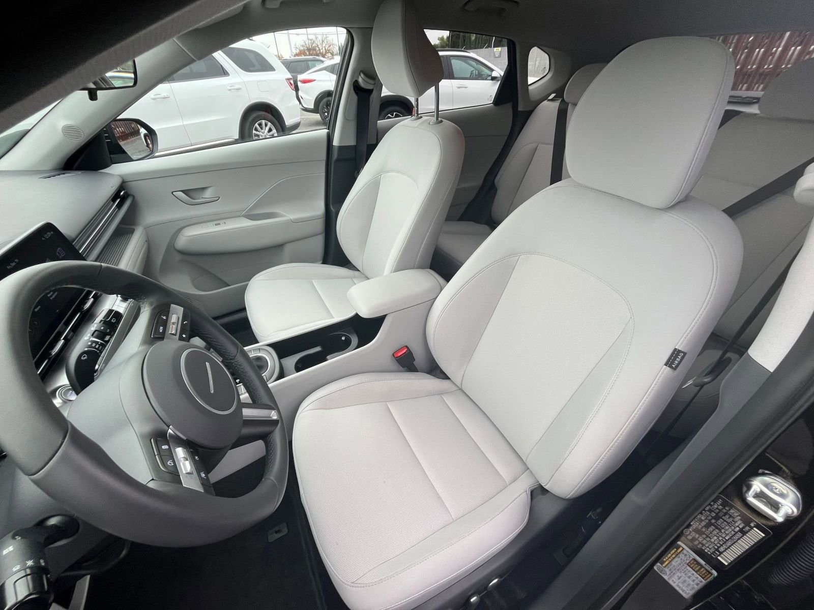 Used 2025 Hyundai Kona SEL image 36