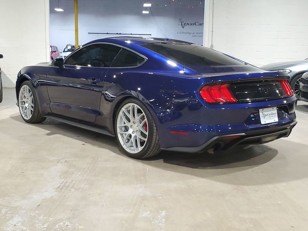 Used 2019 Ford Mustang EcoBoost image 11
