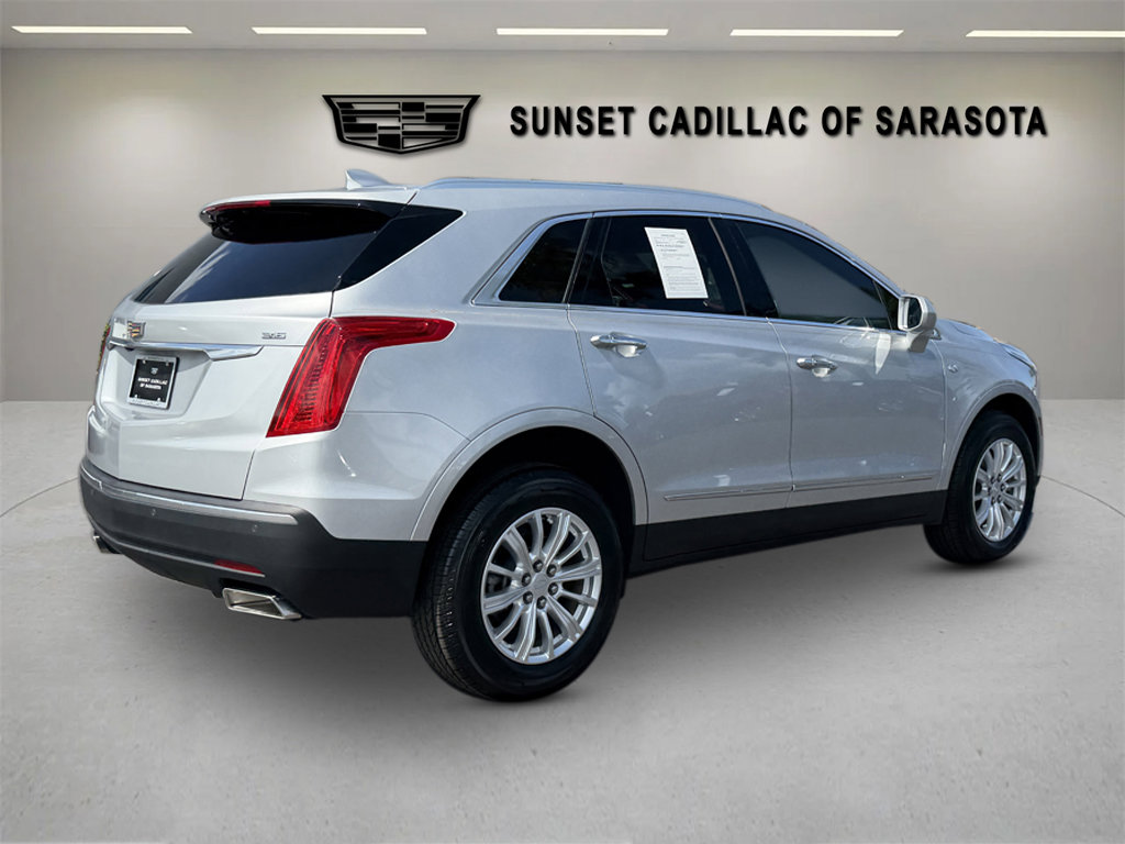 Used 2019 Cadillac XT5 Premium Luxury FWD image 3