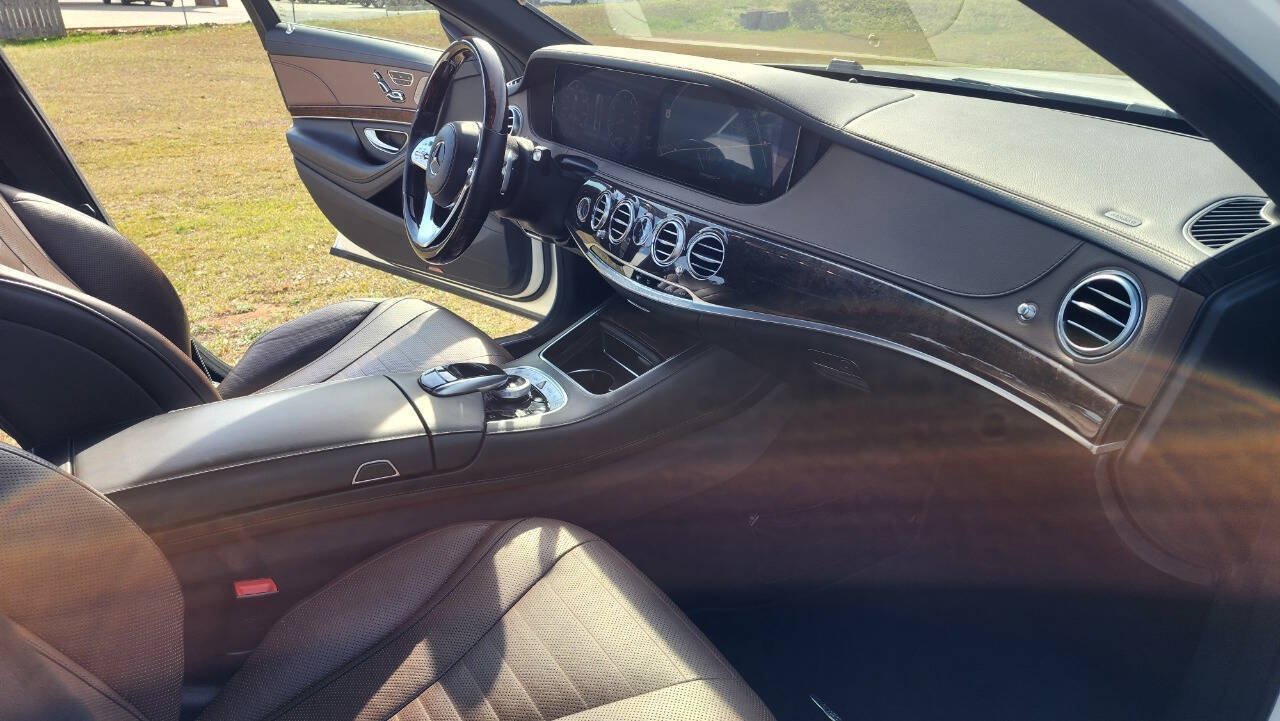 Used 2018 Mercedes-Benz S 560 Sedan image 36
